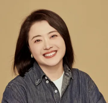 Dr Christine Yau